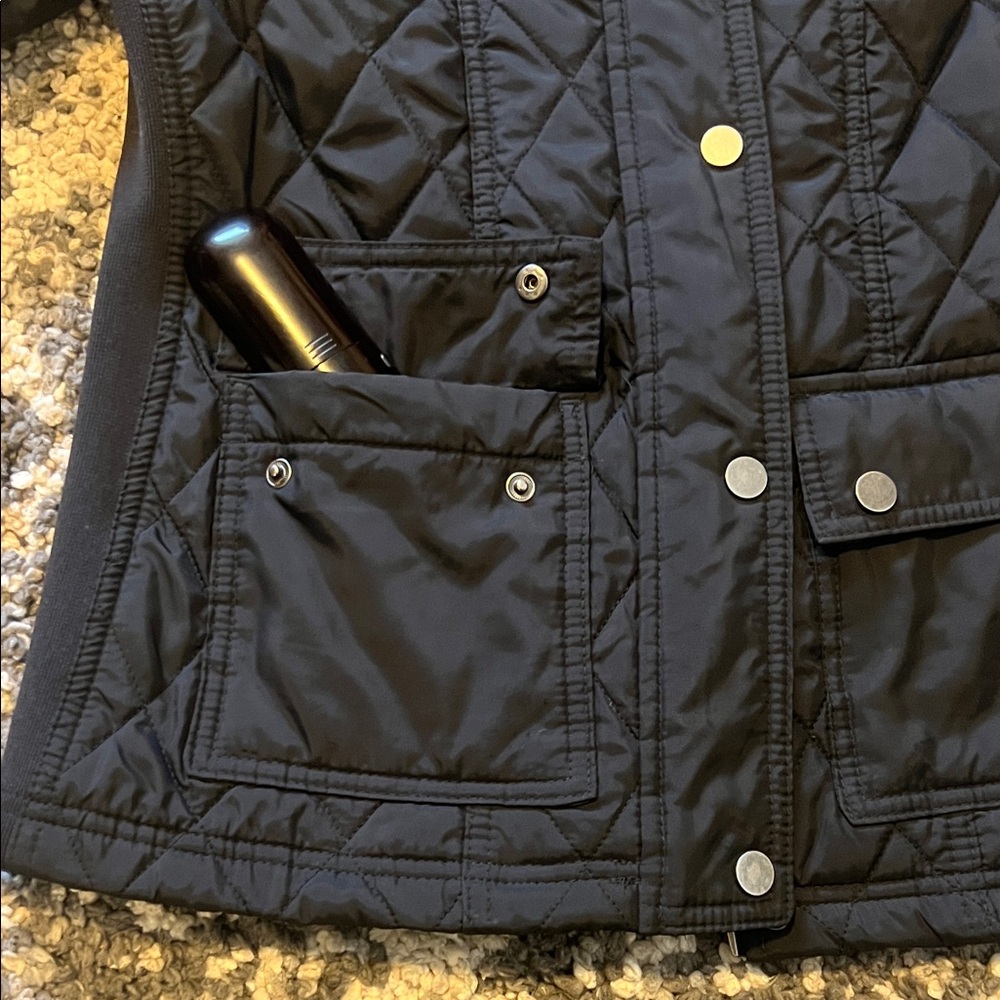Quilted Jacket Size Small - Picture 8 of 11